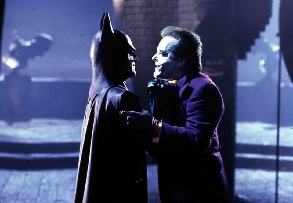 Tim Burton ist es in seinem "Batman" gelungen, Gotham City architektonisch spannend zu inszenieren. Hier zu sehen die finale Konfrontation zwischen Batman und Joker im Glockenturm. Foto: picture alliance____