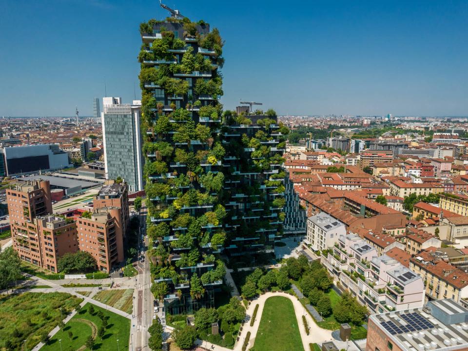 Der Bosco Verticale wurde im Jahr 2014 mit dem Internationalen Hochhaus Preis ausgezeichnet. Foto: Adobe Stock____