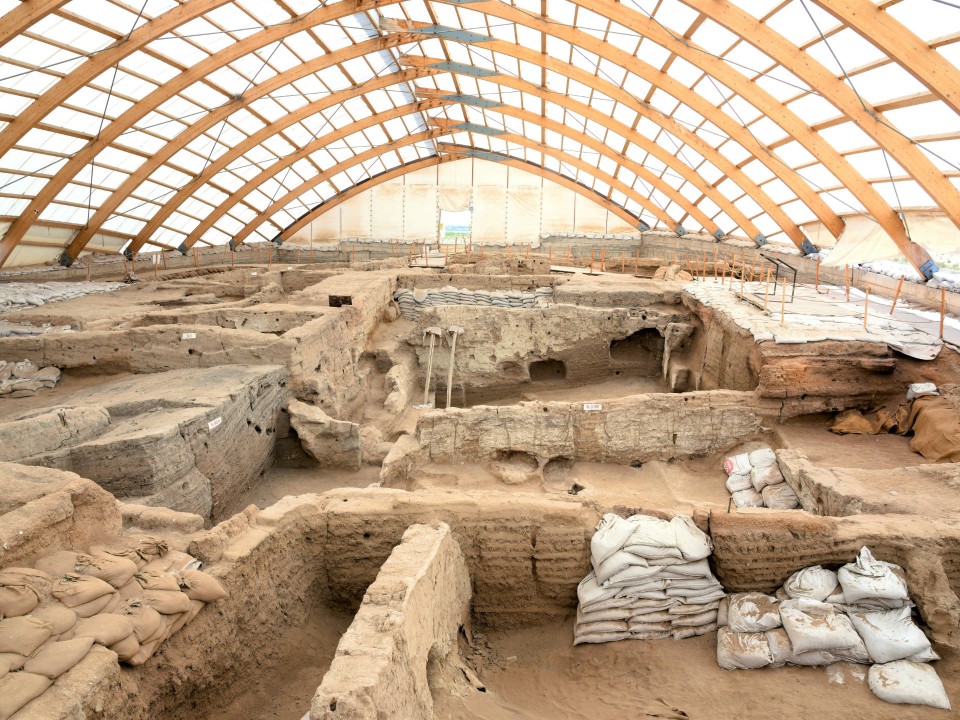 Die Ausgrabungsstätte in Çatalhöyük ist seit 2012 Teil des UNESCO-Welterbes. Foto: Adobe Stock____