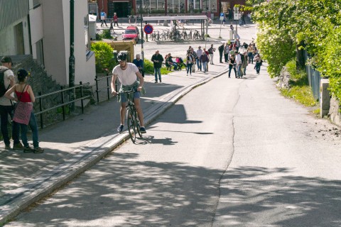 Simpel, aber genial: Der weltweit erste und einzige Fahrradlift im norwegischen Trondheim. Foto: iStock