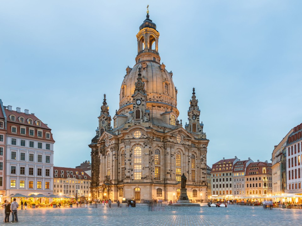 Die Frauenkirche Dresden ist die wohl bekannteste Rekonstruktion der deutschen Architekturgeschichte. Foto: Adobe Stock____