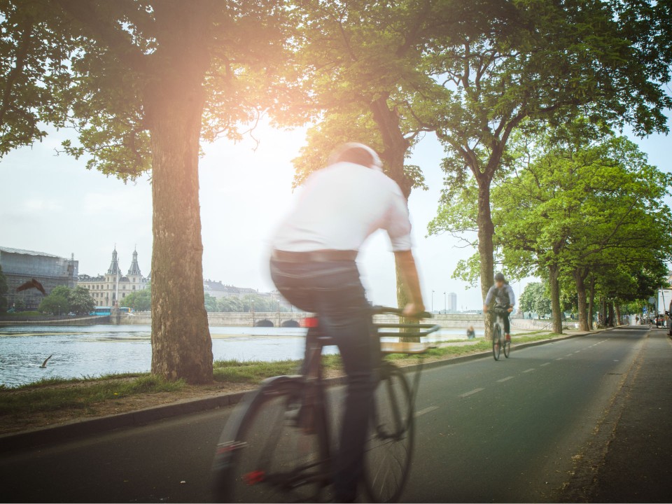 Viel Platz für Fahrräder, dafür steht Kopenhagen. Dänemarks Hauptstadt ist auch sonst ein Vorzeigebeispiel für nachhaltige Stadtentwicklung. Foto: GettyImages____