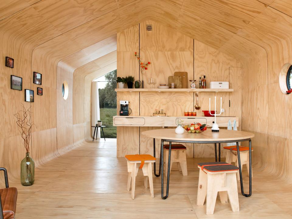 Die hölzerne Innenausstattung. Foto: Wikkelhouse / Yvonne Witte____