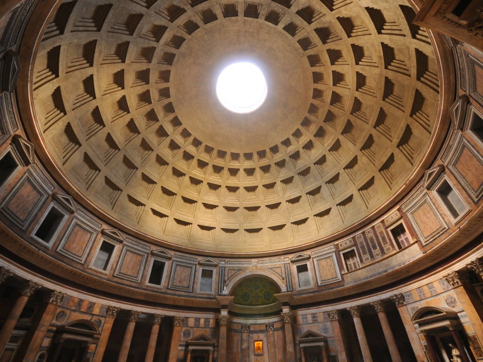 Die Kuppel des Pantheons aus der Innenperspektive____