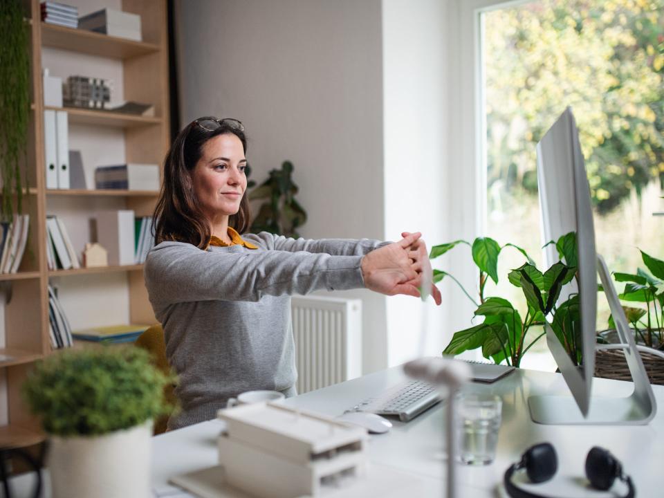 Viele Arbeitgeber ermöglichen mittlerweile flexibles Arbeiten aus dem Homeoffice. Das geht auf dem Land genauso gut wie in der Stadt – eine stabile Internetverbindung vorausgesetzt. Foto: Adobe Stock____