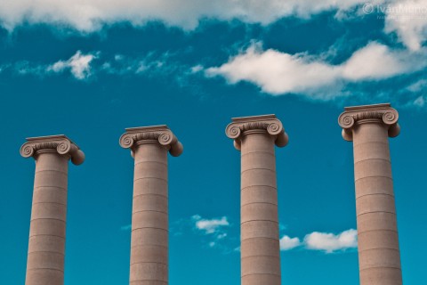 Ob als tragendes Element oder rein dekorativ: Säulen spielen seit der Antike eine zentrale Rolle in der Architektur. Foto: Getty Images