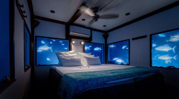Das Schlafzimmer des The Manta Resort liegt 4 Meter unter der Wasseroberfläche. Foto: The Manta Resort 