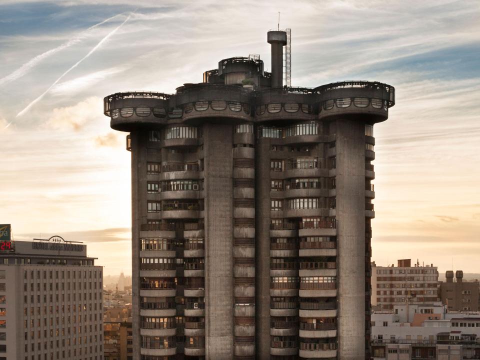 Architekt Francisco Javier Sáenz de Oiza wurde für das Torres Blancas im Jahr 1974 mit dem European Excellence Award ausgezeichnet. Foto: Alamy Stock Photo____