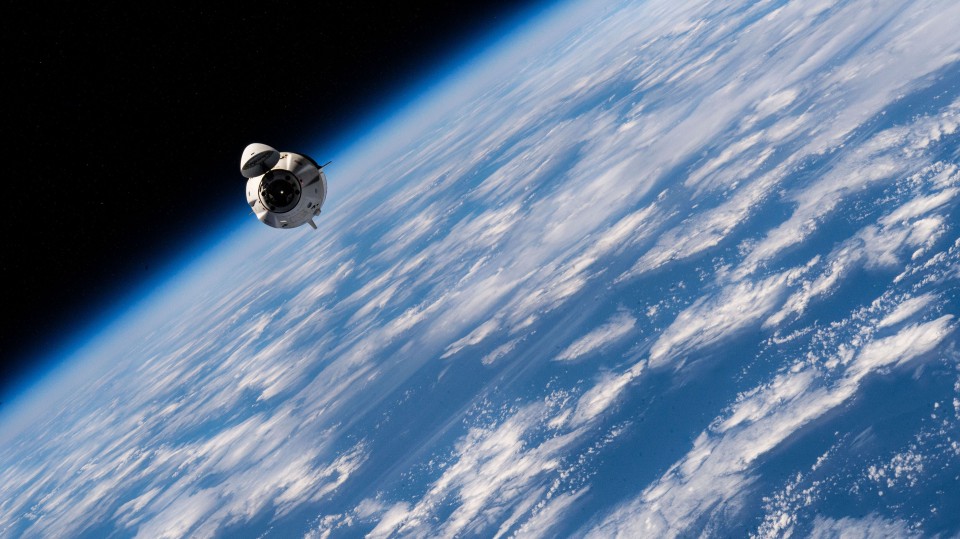 Weltraumtourismus: Einmal ins All fliegen – geht dieser Traum schon bald für viele Menschen in Erfüllung? Foto: Space X
____
