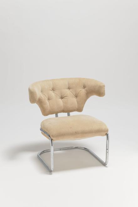 Das Bauhaus-Archiv / Museum für Gestaltung konnte im Juni 2025 28 Stahlrohr- und Holzmöbel von Ludwig Mies van der Rohe und Lilly Reich zu seiner Sammlung hinzufügen.