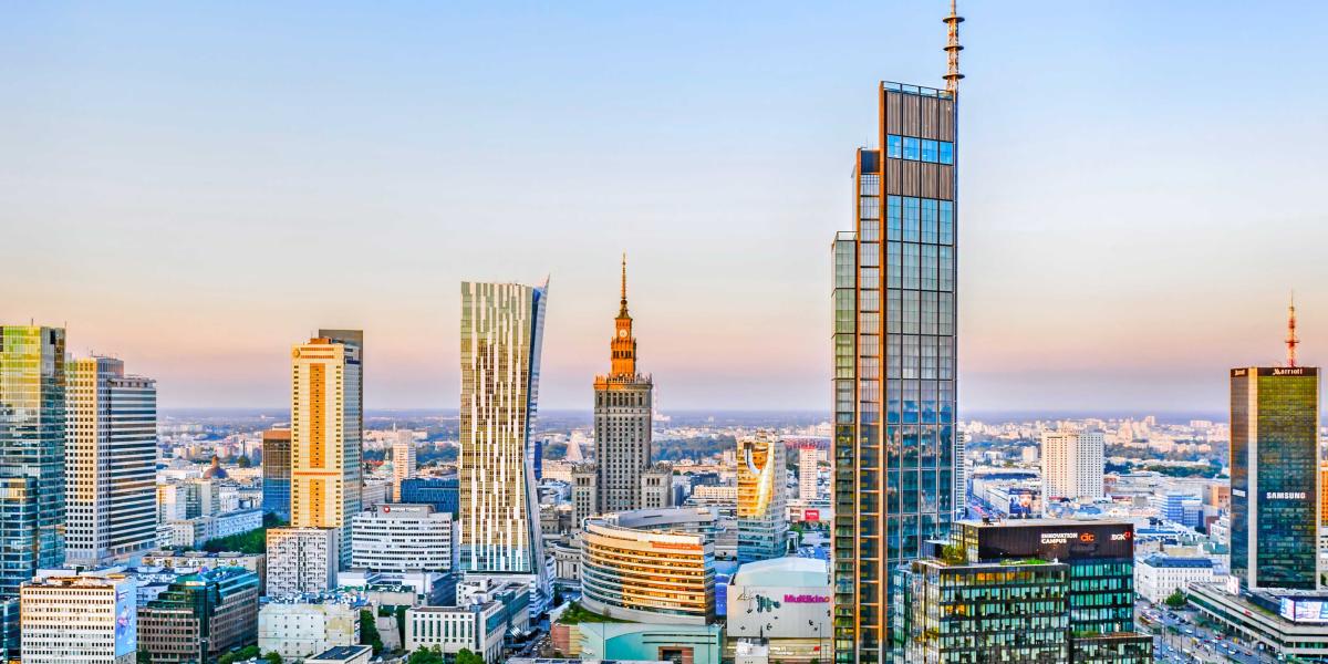 Skyline von Warschau mit dem Varso Tower