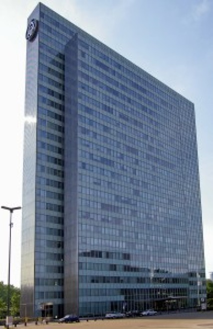 Das Dreischeibenhaus in Düsseldorf