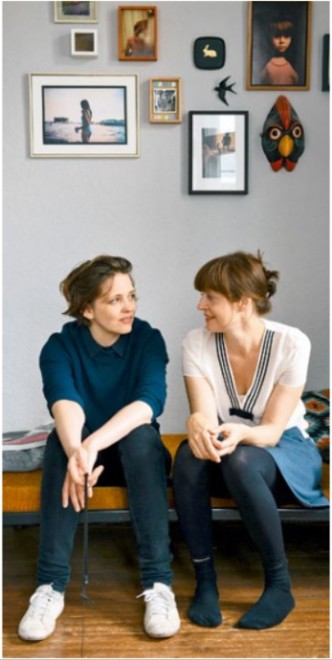 Laura Tonke (links) und Sonja Heiss während des Interviews  