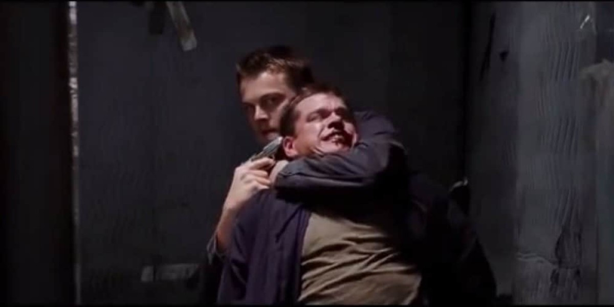 Leonardo DiCaprio und Matt Damon im Fahrstuhl und kämpfen