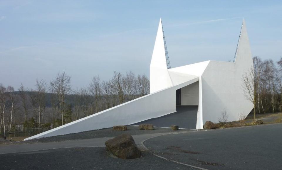 Autobahnkirche Siegerland © Wikimedia Commons / Frank Behnsen ____
