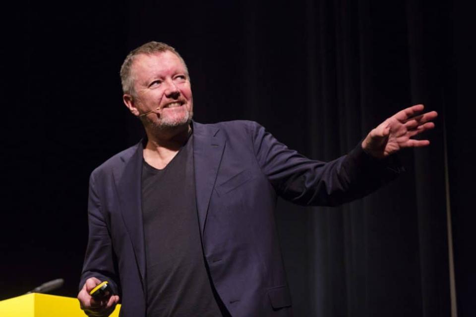 Kjetil Trædal Thorsen von Snøhetta zeigte den Zusammenhang von Analogem und Digitalem auf dem Bauwelt Kongress 2018. ____