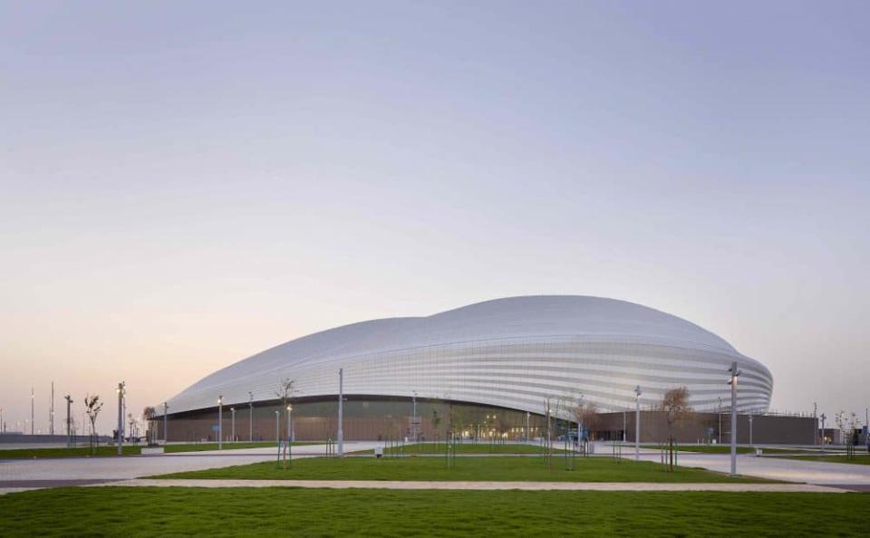 Ruhe am Abend: Das Al-Janoub-Stadion im Wüstenemirat Katar. © Hufton+Crow____