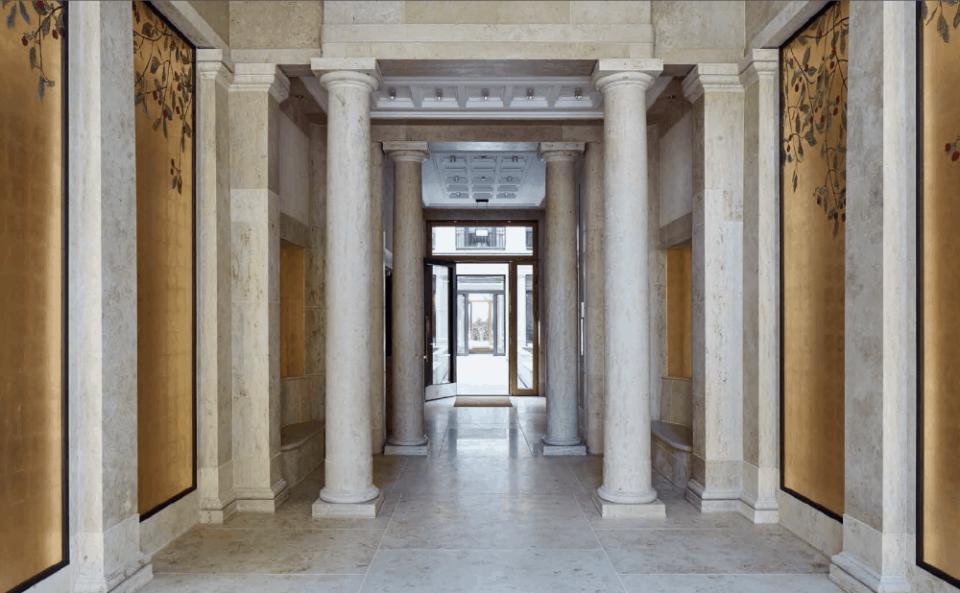 Nöfer neue Stadtpalais____