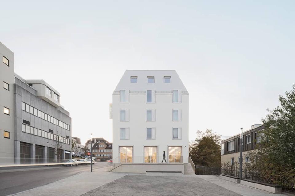 Neubau des Hotels Bauhofstraße in Ludwigsburg, VON M. Quelle: Holzbau Deutschland/ Brigida Gonzalez____