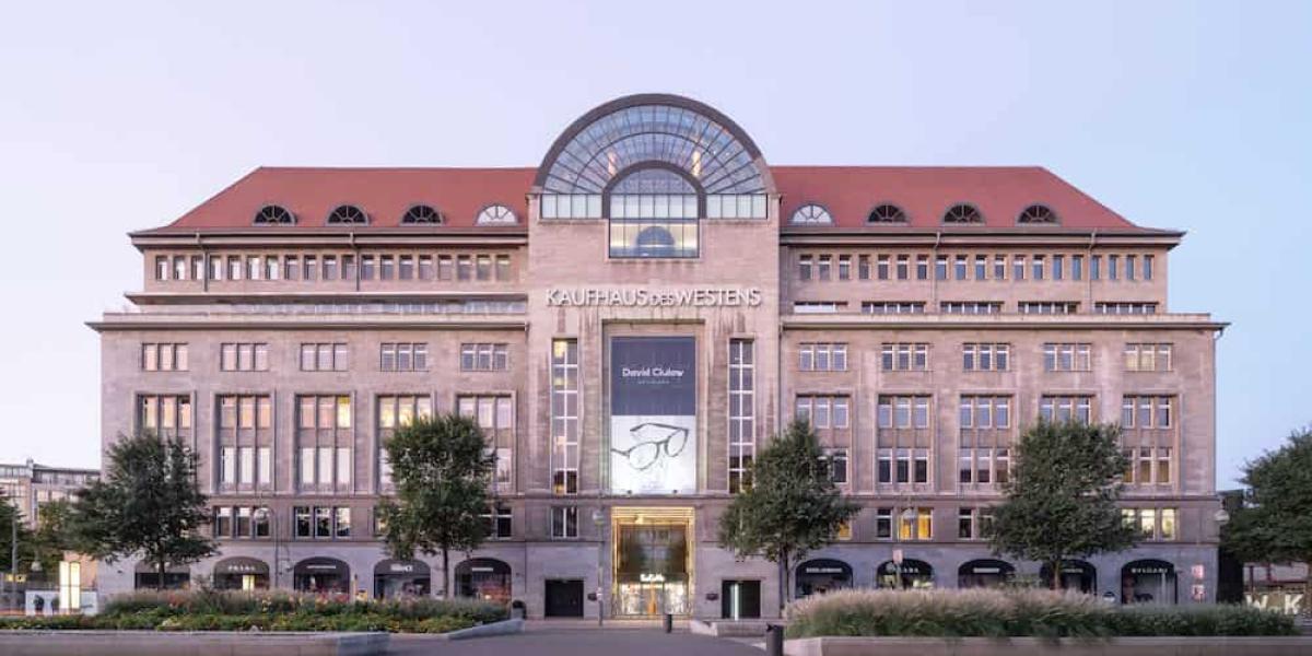 Außenansicht "Kaufland des Westens" Berlin
